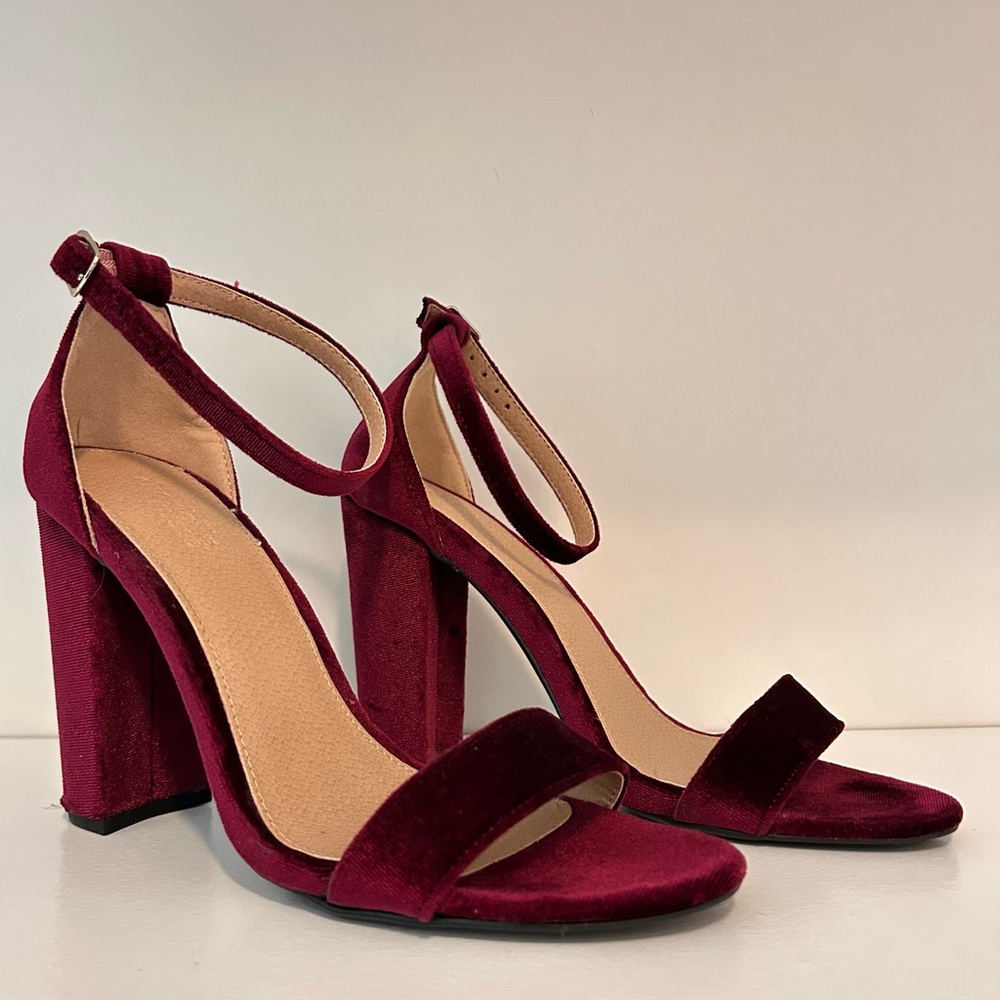 Charlotte Russe Red/Burgundy Velvet Ankle Strap Heels Open Toe sz8